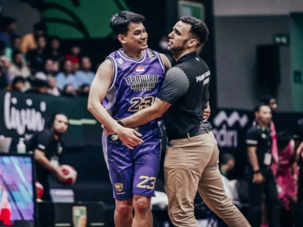 Rajawali Medan memboyong jawara Indonesian Basketball League (IBL) 2023, Yo Sua, sebagai asisten pelatih. Dia akan menggantikan Moosa Permadi pelatih yang baru yakni Arif Gunarto