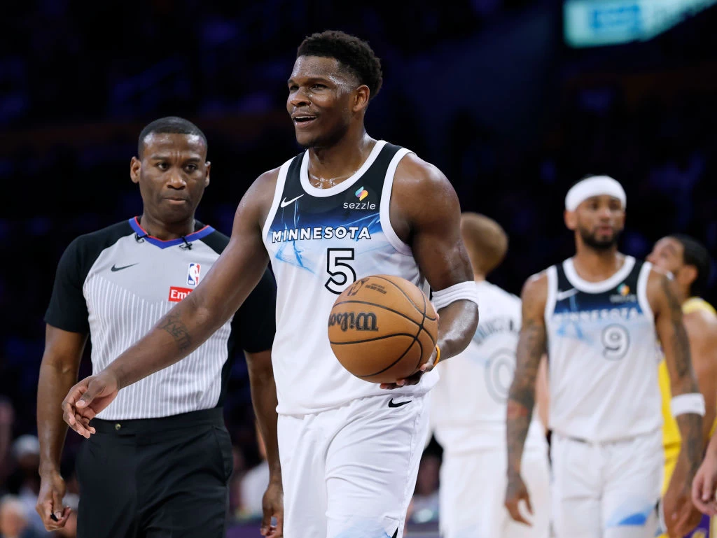 Dapat 16 Technical Foul, Anthony Edwards Menatap Skorsing Satu Gim