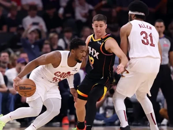 Donovan Mitchell berbicara tentang tidak masuk dalam perbincangan MVP meskipun Cleveland Cavaliers memiliki rekor teratas di Wilayah Timur. Cavaliers memiliki rekor 60-15 dan Mitchell mencetak rata-rata 24,0 poin