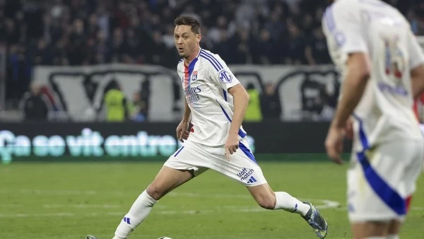 Balas Klaim Onana, Matic: Dia Salah Satu Kiper Terburuk MU