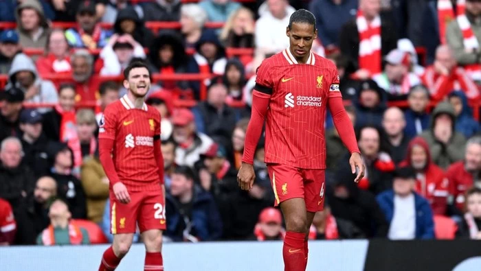 Van Dijk Dimarahi Robertson, Bikin Gol Kemudian 