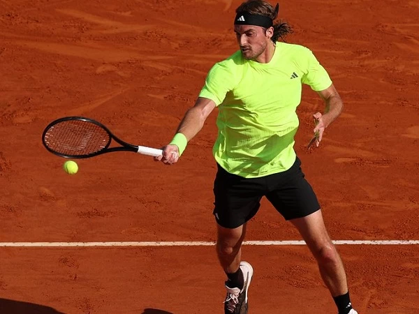 Stefanos Tsitsipas Tak Habiskan Banyak Waktu Di Laga Pembuka Barcelona